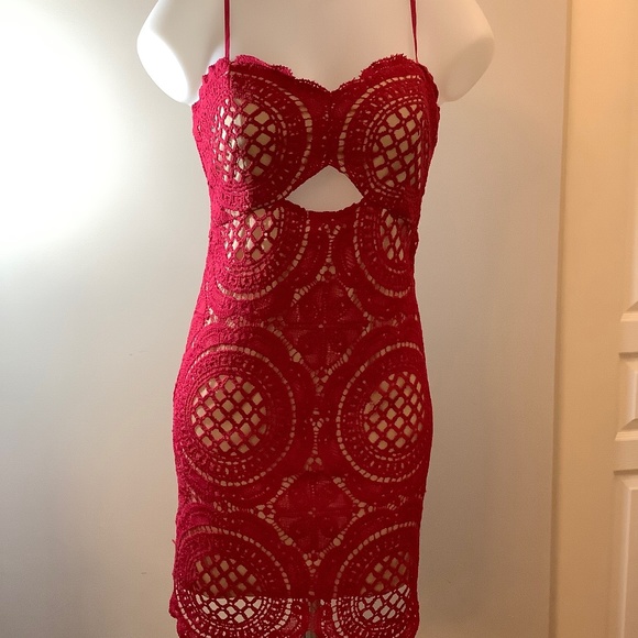 NWOT Luxxell Sexy Crochet Cocktail Dress SMALL 4/6 - Picture 2 of 6